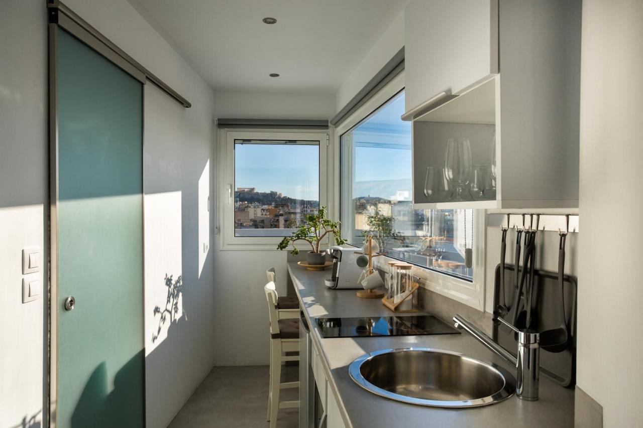 Private Jacuzzi & Acropolis View - The Loft アテネ エクステリア 写真