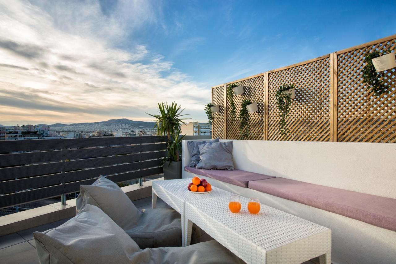 Private Jacuzzi & Acropolis View - The Loft アテネ エクステリア 写真